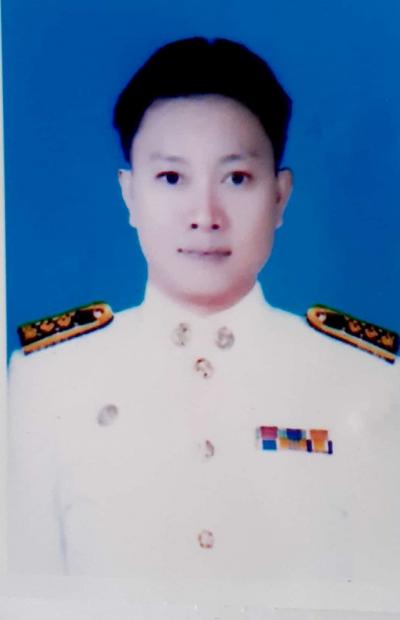 นายจักรภพ  เมืองจันทร์