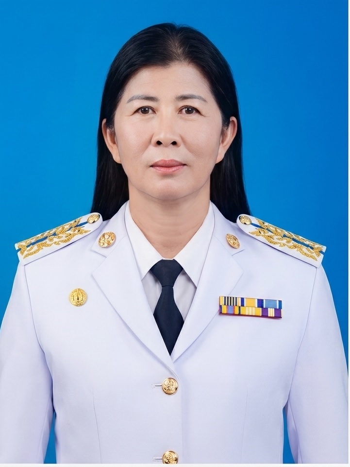 นางณัฐทิตา  เหล่าชัย